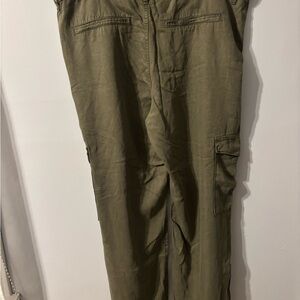 195P Reitmans Women's Olive Wide Leg Pants